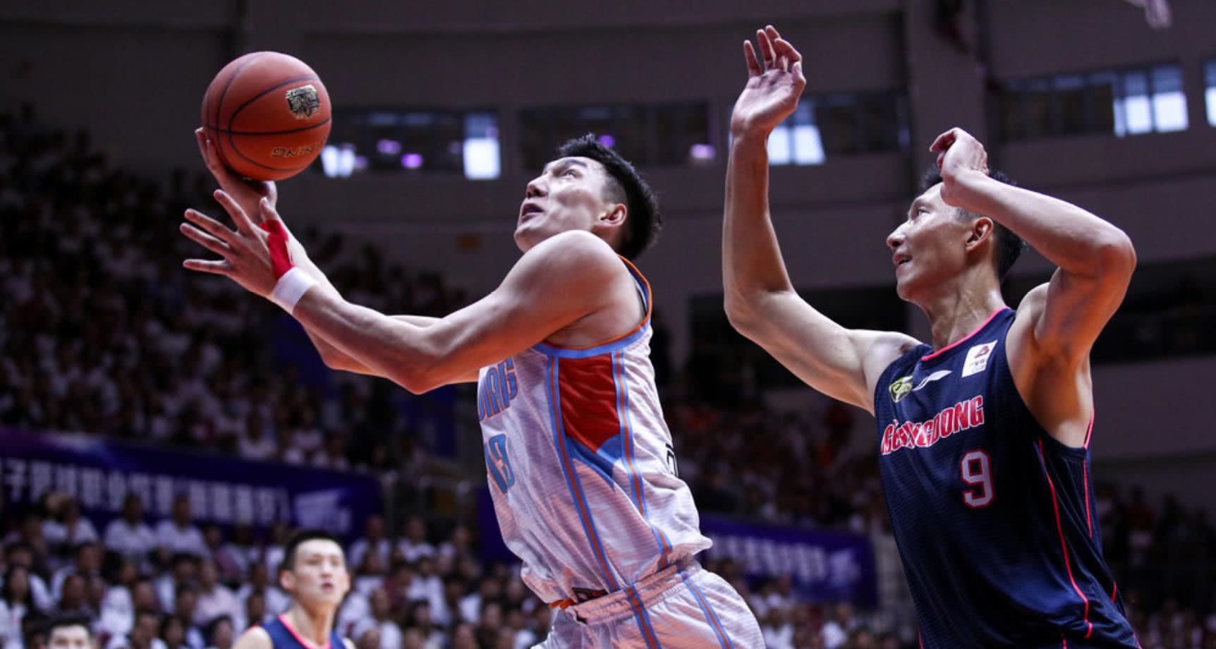 开云官网-加拿大男篮横扫西班牙男篮,麦科勒姆制霸全场