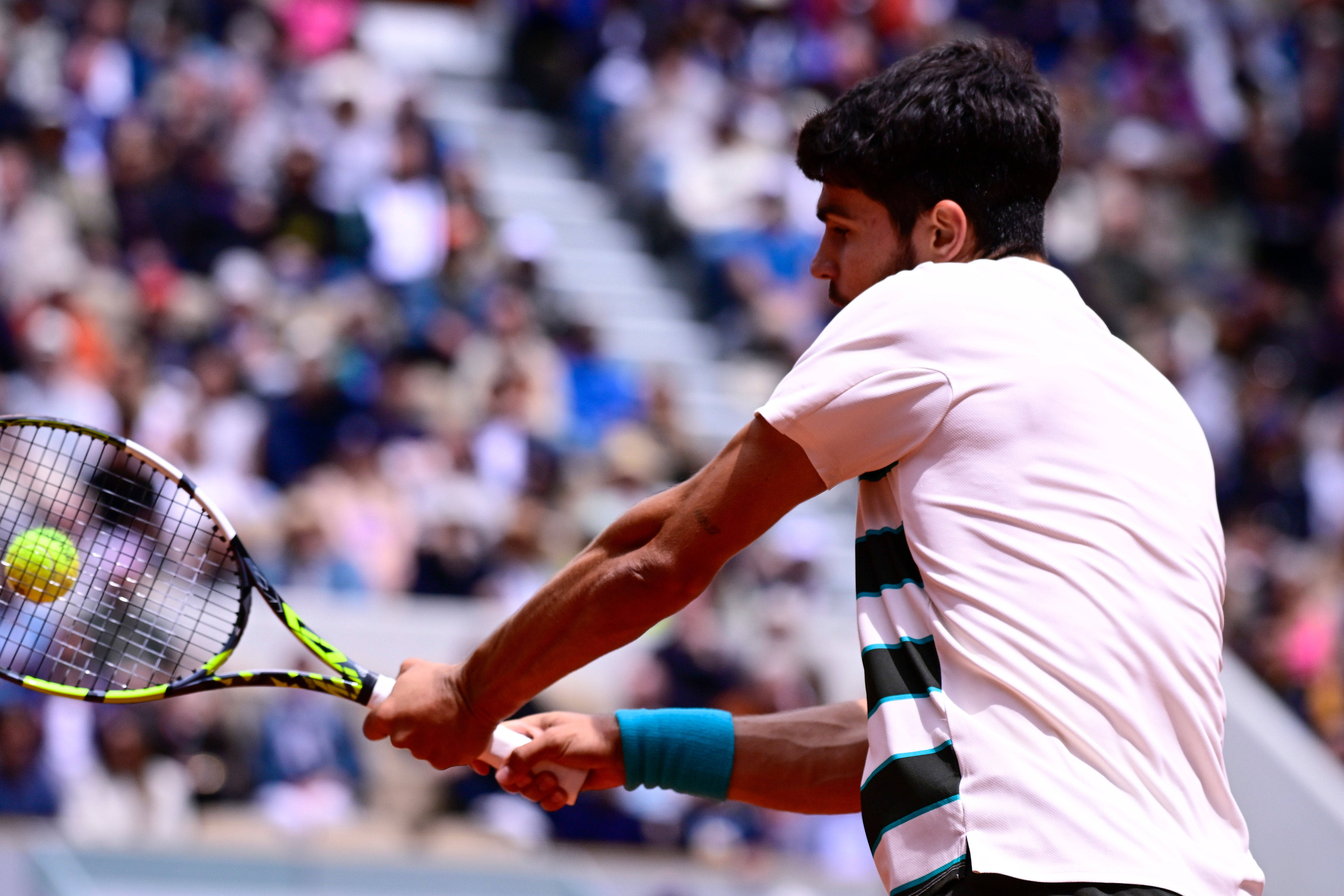 开云下载-日本网球队绝杀世界网球队,阿尔卡拉斯三分雨点燃全场