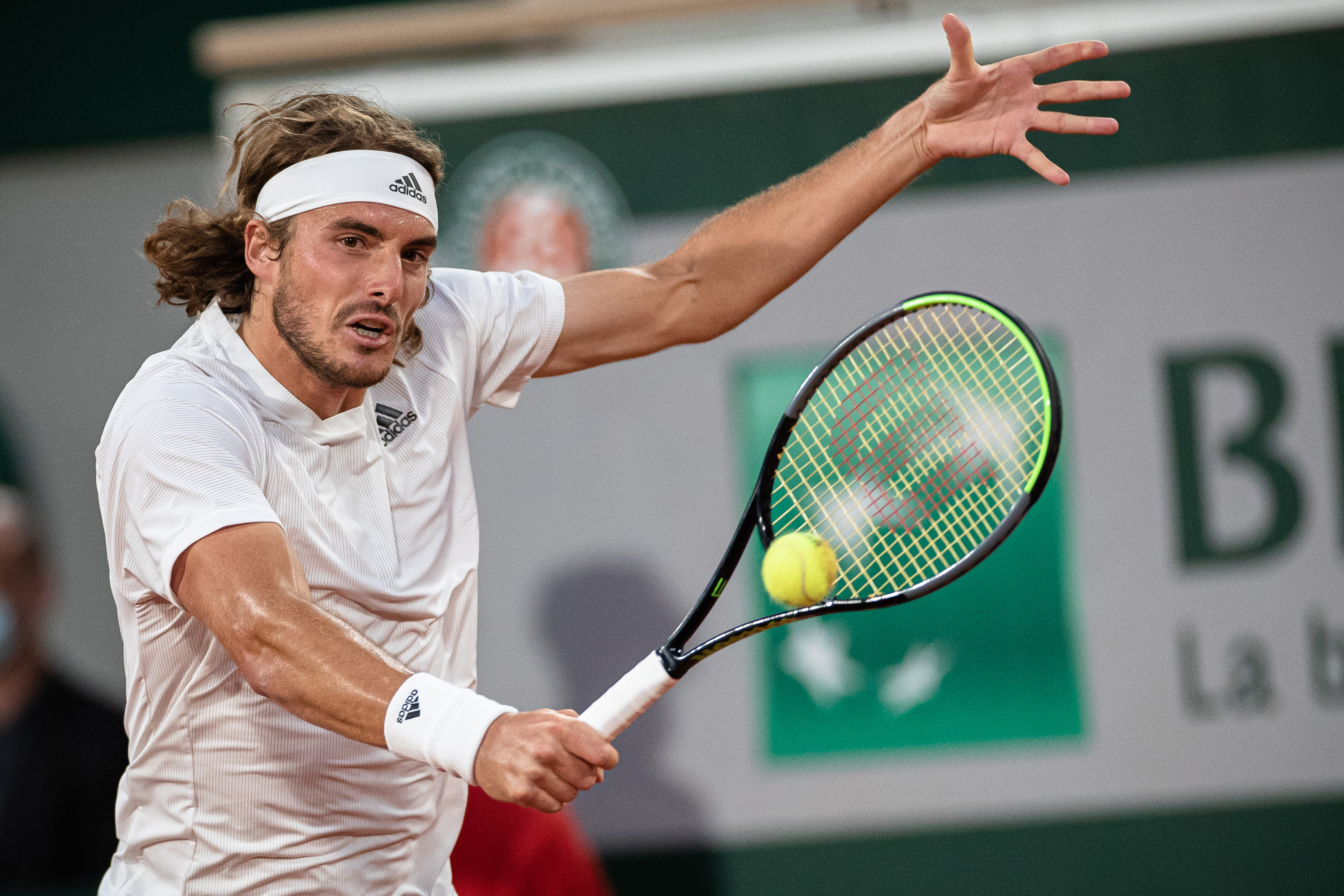 开云平台-澳大利亚网球队血洗英国网球队，西西帕斯爆发神勇的简单介绍