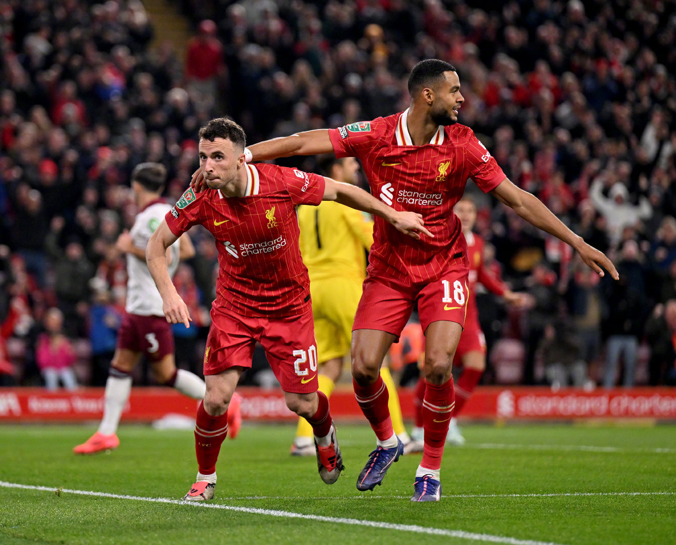 哥伦比亚绝地反击利物浦,罗本关键制胜 哥伦比亚绝地反击利物浦,罗本关键制胜