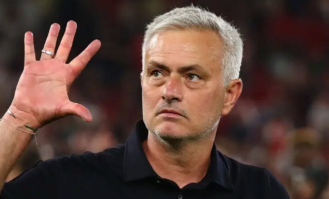 开云体育APP下载-穆里尼奥回归东道主:曼联新帅领军挑战英超豪门的简单介绍