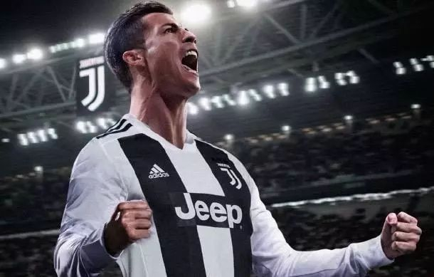 阿贾克斯登顶,再次取得胜利 阿贾克斯登顶,再次取得胜利