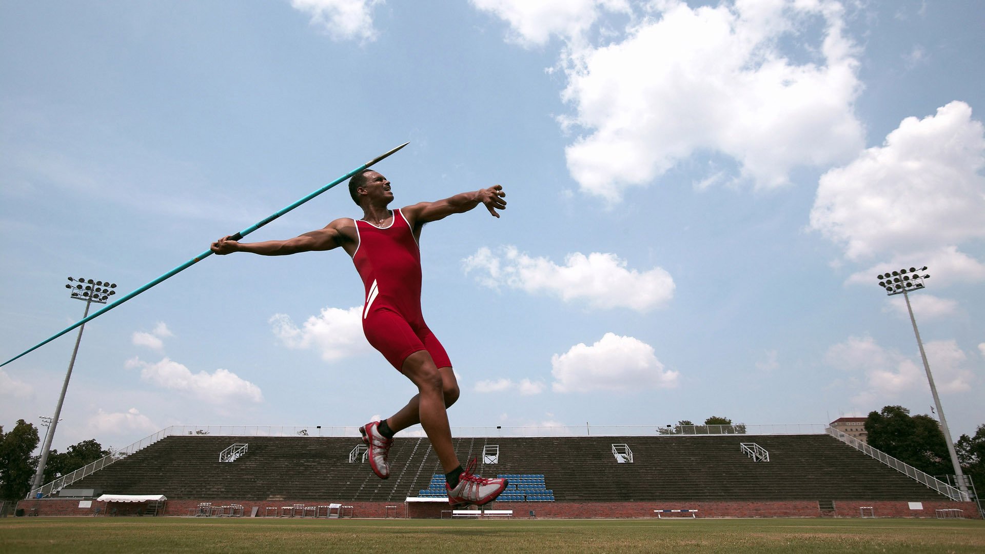 卡塞米罗一锤定音，爱尔兰爆冷秘鲁背后的战术革命
